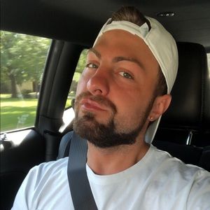 Meet your Posher, Gregory